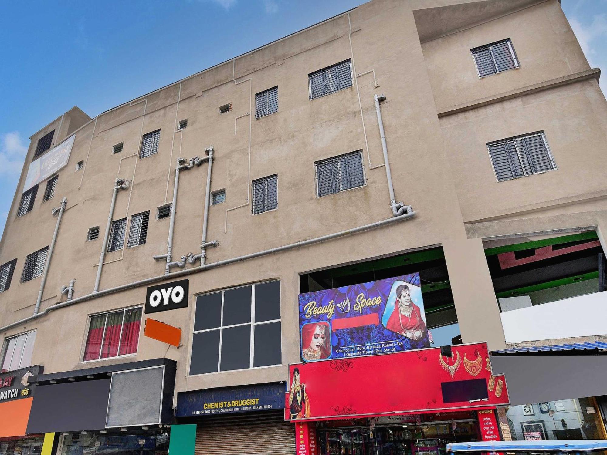 Super Hotel O Royal Empire Kolkata Eksteriør bilde